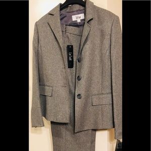 Le Suit gray suit pant and blazer set